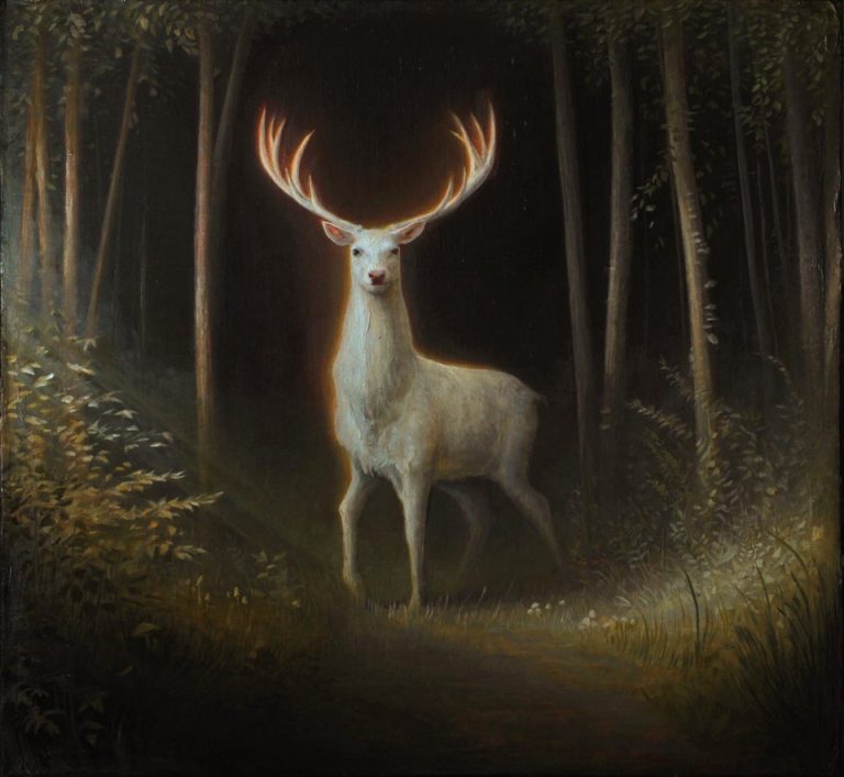 White Stag: Spirit Animal, Totem, Symbolism and Meaning - What Dream Means